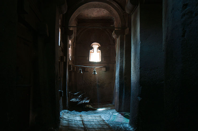 30_Lalibela_01_BetMedhaneAlem_21