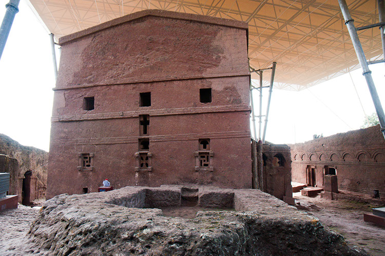 30_Lalibela_01_BetMedhaneAlem_07